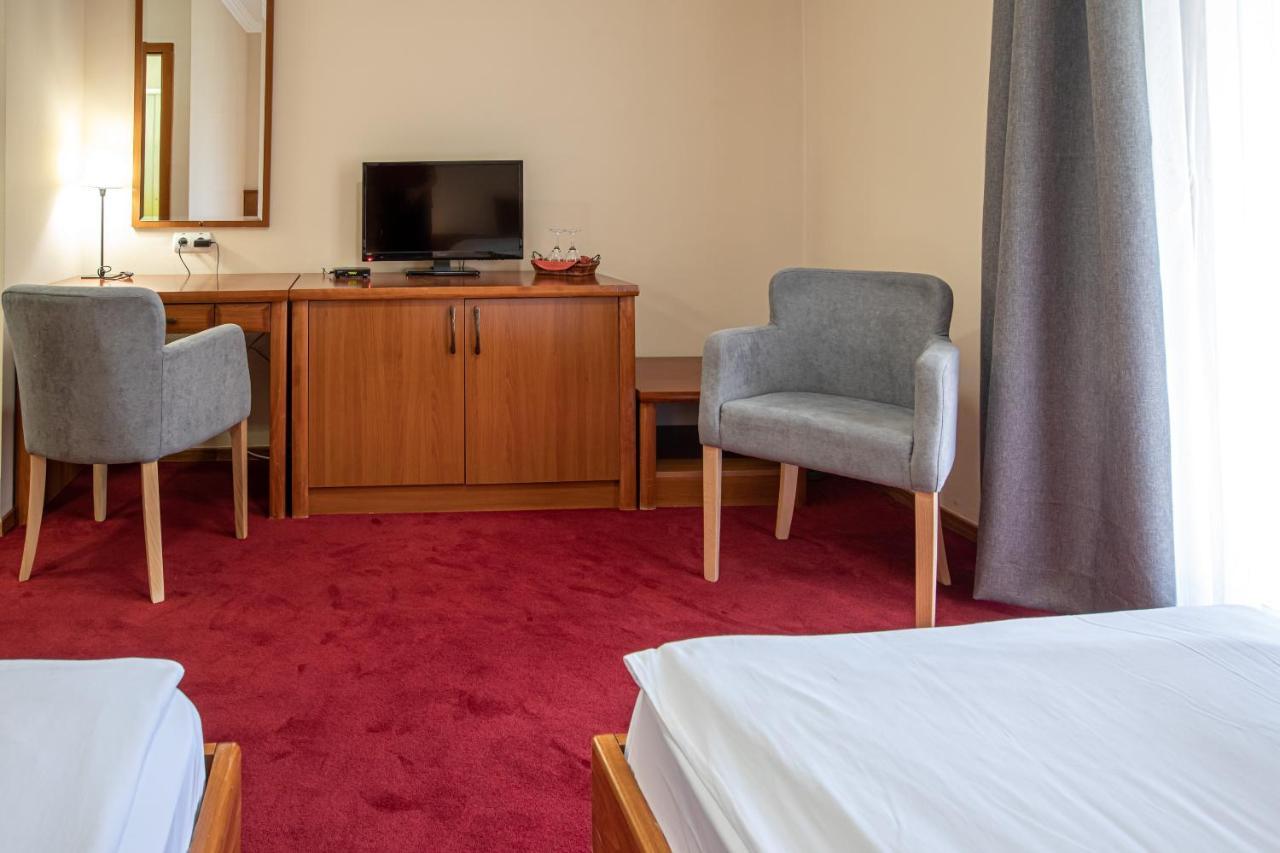 Hotel Vila Lago Палич Экстерьер фото